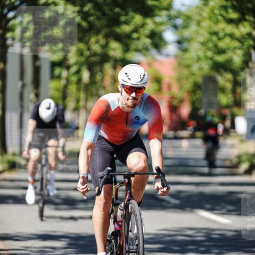 09.08.2026 - GEWOBA Citytriathlon Bremen Michael Burmester http://msf.ph/oto/9949221 09.08.2026 12:46:48 Radfahren 112, 579, 591, 616, 650, 652, 692 meine-sportfotos.de
