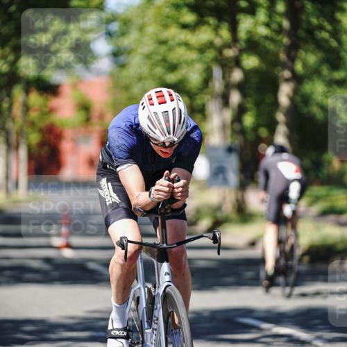 09.08.2026 - GEWOBA Citytriathlon Bremen Michael Burmester http://msf.ph/oto/9949226 09.08.2026 12:47:00 Radfahren 112, 580, 591, 616, 692, 697 meine-sportfotos.de