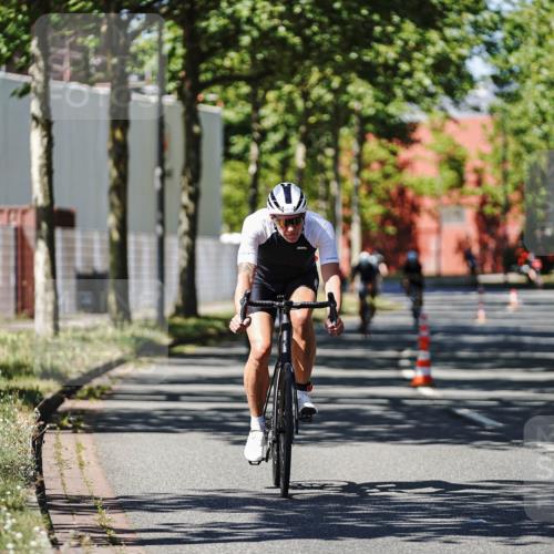 09.08.2026 - GEWOBA Citytriathlon Bremen Michael Burmester http://msf.ph/oto/9949230 09.08.2026 12:47:13 Radfahren 554, 646, 697, 825, 969 meine-sportfotos.de