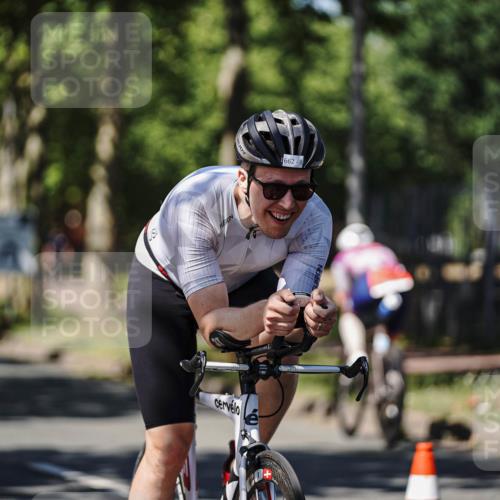 09.08.2026 - GEWOBA Citytriathlon Bremen Michael Burmester http://msf.ph/oto/9949246 09.08.2026 12:47:27 Radfahren 540, 554, 619, 646, 662, 721, 747, 793, 969 meine-sportfotos.de