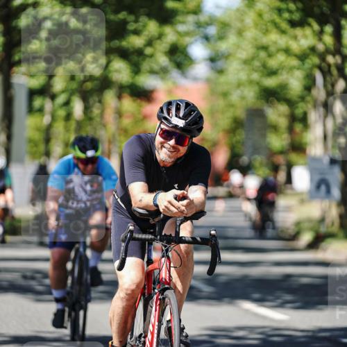 09.08.2026 - GEWOBA Citytriathlon Bremen Michael Burmester http://msf.ph/oto/9949287 09.08.2026 12:48:03 Radfahren 563, 683, 688, 811, 883, 955, 1103, 1116 meine-sportfotos.de