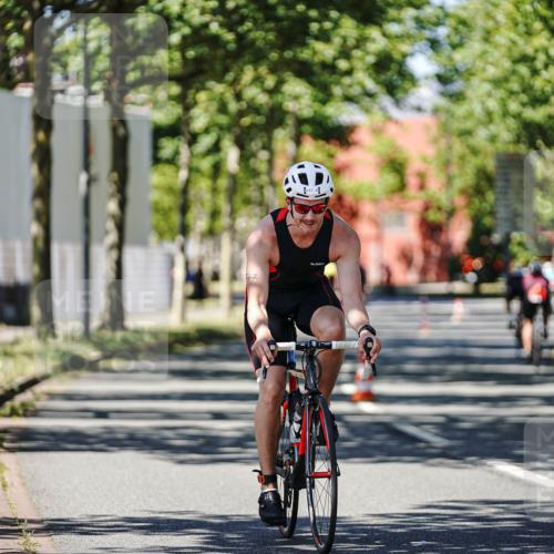 09.08.2026 - GEWOBA Citytriathlon Bremen Michael Burmester http://msf.ph/oto/9949301 09.08.2026 12:48:14 Radfahren 547, 563, 605, 677, 683, 688, 811, 883, 955, 1116 meine-sportfotos.de