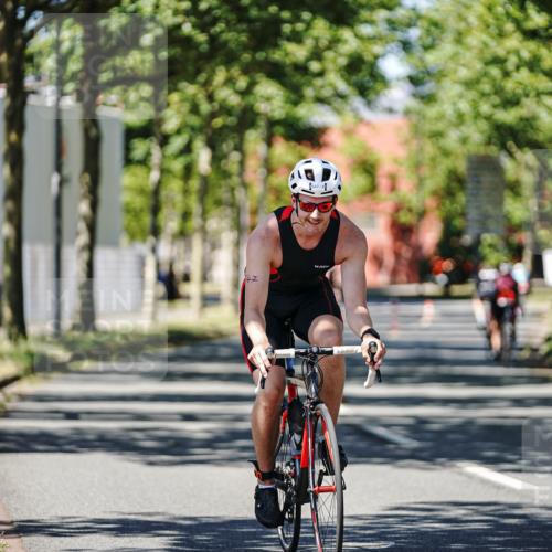 09.08.2026 - GEWOBA Citytriathlon Bremen Michael Burmester http://msf.ph/oto/9949302 09.08.2026 12:48:14 Radfahren 547, 563, 605, 677, 683, 688, 811, 883, 955, 1116 meine-sportfotos.de