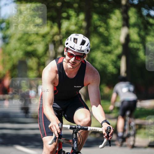 09.08.2026 - GEWOBA Citytriathlon Bremen Michael Burmester http://msf.ph/oto/9949303 09.08.2026 12:48:14 Radfahren 547, 563, 605, 677, 683, 688, 811, 883, 955, 1116 meine-sportfotos.de