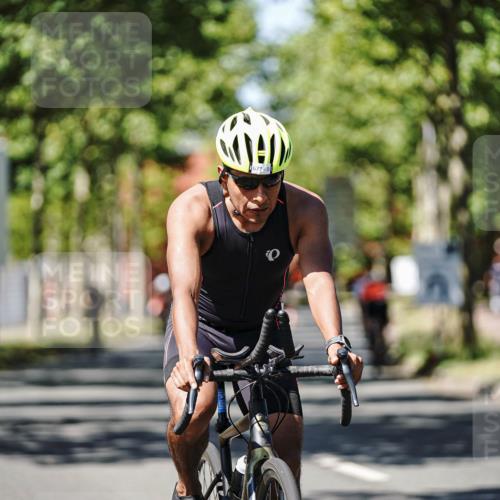 09.08.2026 - GEWOBA Citytriathlon Bremen Michael Burmester http://msf.ph/oto/9949309 09.08.2026 12:48:23 Radfahren 547, 605, 613, 677, 822, 955 meine-sportfotos.de