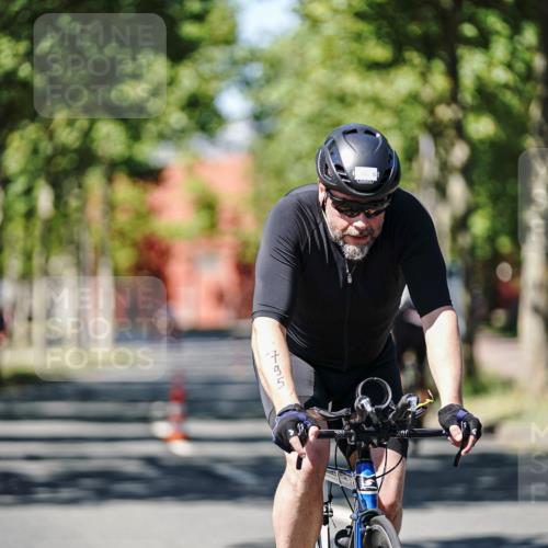 09.08.2026 - GEWOBA Citytriathlon Bremen Michael Burmester http://msf.ph/oto/9949325 09.08.2026 12:48:40 Radfahren 544, 561, 613, 645, 685, 769, 795, 822, 824, 882 meine-sportfotos.de