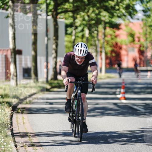 09.08.2026 - GEWOBA Citytriathlon Bremen Michael Burmester http://msf.ph/oto/9949329 09.08.2026 12:48:44 Radfahren 544, 561, 645, 685, 769, 795, 824, 882, 959 meine-sportfotos.de