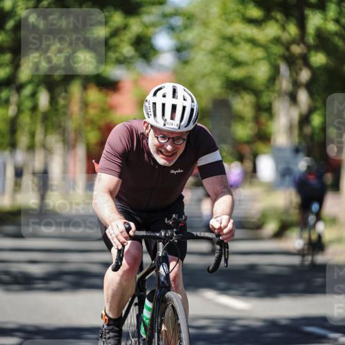 09.08.2026 - GEWOBA Citytriathlon Bremen Michael Burmester http://msf.ph/oto/9949331 09.08.2026 12:48:45 Radfahren 544, 561, 645, 685, 795, 824, 882, 959 meine-sportfotos.de