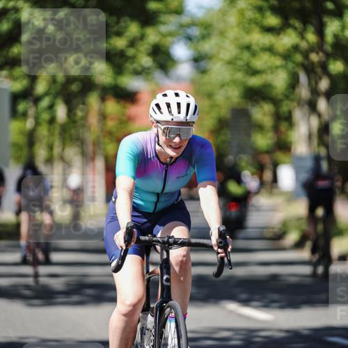 09.08.2026 - GEWOBA Citytriathlon Bremen Michael Burmester http://msf.ph/oto/9949334 09.08.2026 12:48:51 Radfahren 544, 592, 641, 685, 824, 882, 959, 1149 meine-sportfotos.de