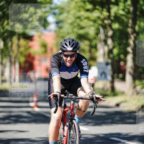 09.08.2026 - GEWOBA Citytriathlon Bremen Michael Burmester http://msf.ph/oto/9949336 09.08.2026 12:48:53 Radfahren 592, 641, 685, 824, 882, 959, 1141, 1149 meine-sportfotos.de