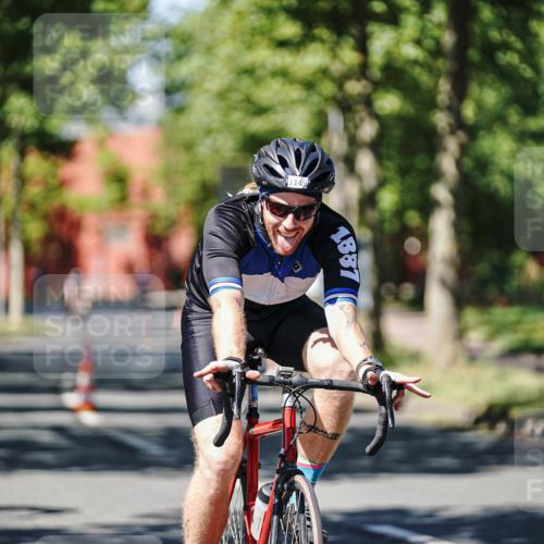 09.08.2026 - GEWOBA Citytriathlon Bremen Michael Burmester http://msf.ph/oto/9949337 09.08.2026 12:48:53 Radfahren 592, 641, 685, 824, 882, 959, 1141, 1149 meine-sportfotos.de