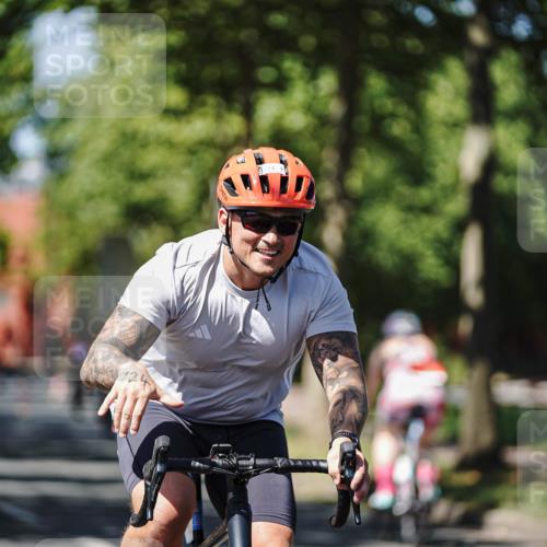 09.08.2026 - GEWOBA Citytriathlon Bremen Michael Burmester http://msf.ph/oto/9949350 09.08.2026 12:49:06 Radfahren 592, 641, 647, 724, 905, 1141, 1149 meine-sportfotos.de