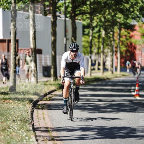 09.08.2026 - GEWOBA Citytriathlon Bremen Michael Burmester http://msf.ph/oto/9949351 09.08.2026 12:49:08 Radfahren 647, 724, 905, 1141 meine-sportfotos.de