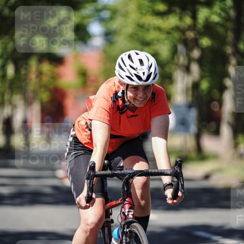 09.08.2026 - GEWOBA Citytriathlon Bremen Michael Burmester http://msf.ph/oto/9949357 09.08.2026 12:49:11 Radfahren 647, 724, 765, 905, 999, 1141 meine-sportfotos.de