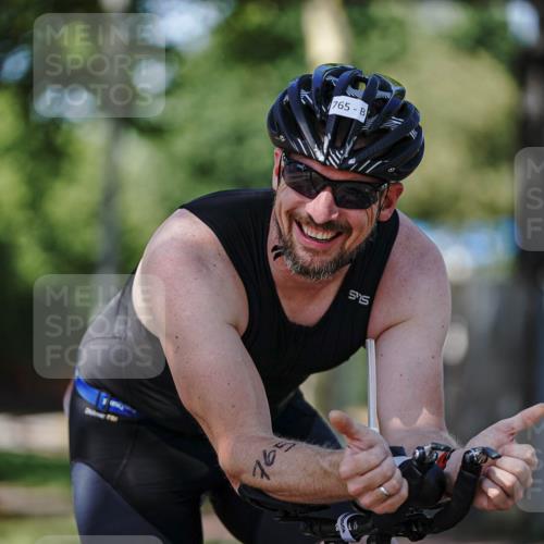 09.08.2026 - GEWOBA Citytriathlon Bremen Michael Burmester http://msf.ph/oto/9949363 09.08.2026 12:49:17 Radfahren 569, 647, 757, 765, 905, 999, 1160 meine-sportfotos.de