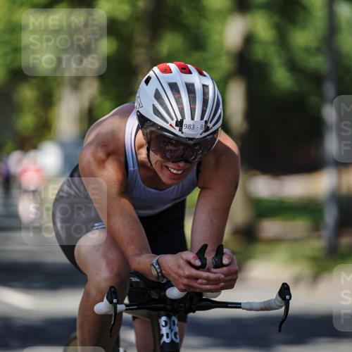 09.08.2026 - GEWOBA Citytriathlon Bremen Michael Burmester http://msf.ph/oto/9949384 09.08.2026 12:49:30 Radfahren 569, 583, 710, 757, 803, 924, 963, 983, 1160 meine-sportfotos.de