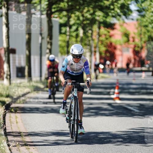 09.08.2026 - GEWOBA Citytriathlon Bremen Michael Burmester http://msf.ph/oto/9949385 09.08.2026 12:49:34 Radfahren 569, 583, 680, 710, 803, 924, 963, 983, 1160 meine-sportfotos.de
