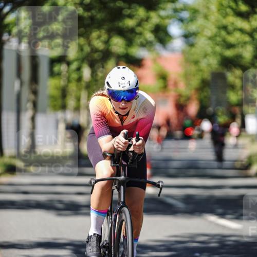 09.08.2026 - GEWOBA Citytriathlon Bremen Michael Burmester http://msf.ph/oto/9949388 09.08.2026 12:49:36 Radfahren 583, 680, 710, 803, 924, 963, 983, 1150, 1160 meine-sportfotos.de