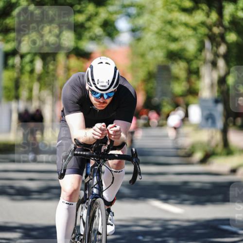 09.08.2026 - GEWOBA Citytriathlon Bremen Michael Burmester http://msf.ph/oto/9949395 09.08.2026 12:49:42 Radfahren 680, 710, 803, 852, 874, 924, 963, 983, 1150 meine-sportfotos.de