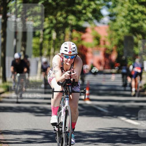 09.08.2026 - GEWOBA Citytriathlon Bremen Michael Burmester http://msf.ph/oto/9949405 09.08.2026 12:49:53 Radfahren 590, 680, 777, 852, 874, 946, 967, 1008, 1150 meine-sportfotos.de