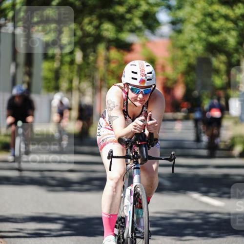 09.08.2026 - GEWOBA Citytriathlon Bremen Michael Burmester http://msf.ph/oto/9949407 09.08.2026 12:49:53 Radfahren 590, 680, 777, 852, 874, 946, 967, 1008, 1150 meine-sportfotos.de
