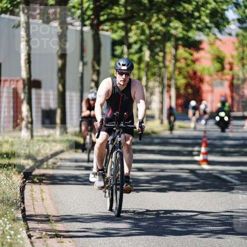 09.08.2026 - GEWOBA Citytriathlon Bremen Michael Burmester http://msf.ph/oto/9949412 09.08.2026 12:49:56 Radfahren 590, 773, 777, 784, 852, 874, 946, 967, 1008, 1150 meine-sportfotos.de