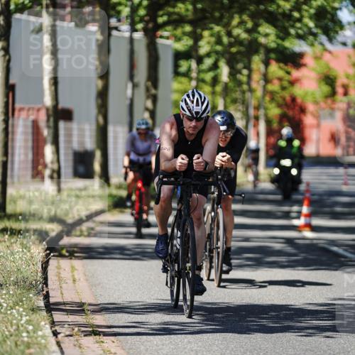 09.08.2026 - GEWOBA Citytriathlon Bremen Michael Burmester http://msf.ph/oto/9949415 09.08.2026 12:49:58 Radfahren 557, 590, 686, 773, 777, 784, 874, 946, 967, 1008 meine-sportfotos.de