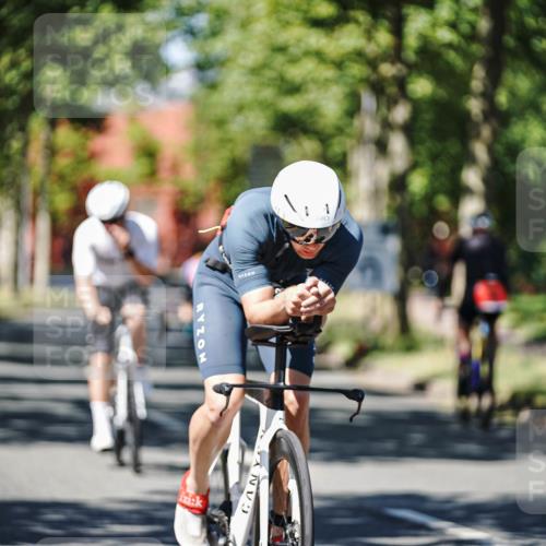 09.08.2026 - GEWOBA Citytriathlon Bremen Michael Burmester http://msf.ph/oto/9949424 09.08.2026 12:50:04 Radfahren 557, 590, 686, 773, 777, 784, 875, 946, 967, 1008 meine-sportfotos.de