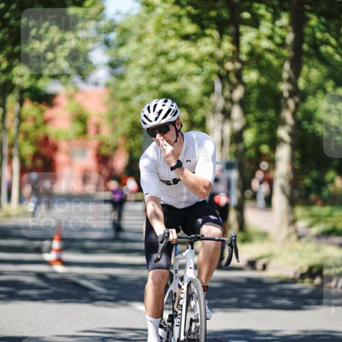 09.08.2026 - GEWOBA Citytriathlon Bremen Michael Burmester http://msf.ph/oto/9949425 09.08.2026 12:50:04 Radfahren 557, 590, 686, 773, 777, 784, 875, 946, 967, 1008 meine-sportfotos.de