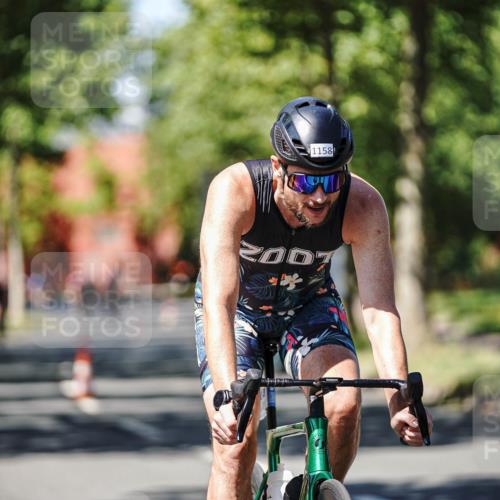 09.08.2026 - GEWOBA Citytriathlon Bremen Michael Burmester http://msf.ph/oto/9949440 09.08.2026 12:50:31 Radfahren 648, 737, 794, 964, 993, 1158 meine-sportfotos.de