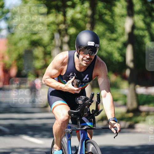 09.08.2026 - GEWOBA Citytriathlon Bremen Michael Burmester http://msf.ph/oto/9949444 09.08.2026 12:50:32 Radfahren 594, 648, 737, 794, 964, 993, 1158 meine-sportfotos.de