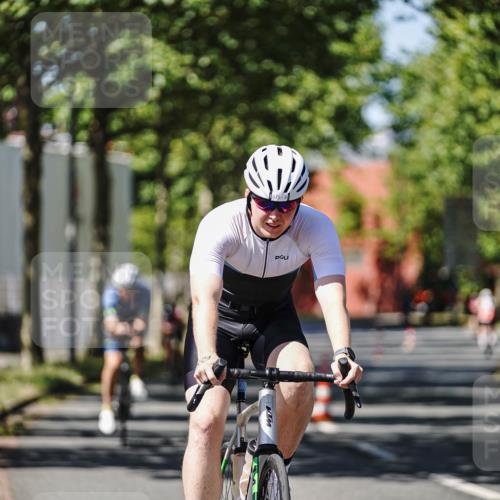 09.08.2026 - GEWOBA Citytriathlon Bremen Michael Burmester http://msf.ph/oto/9949462 09.08.2026 12:50:52 Radfahren 594, 624, 730, 799, 808, 879, 932, 987, 1016, 1137, 1139 meine-sportfotos.de