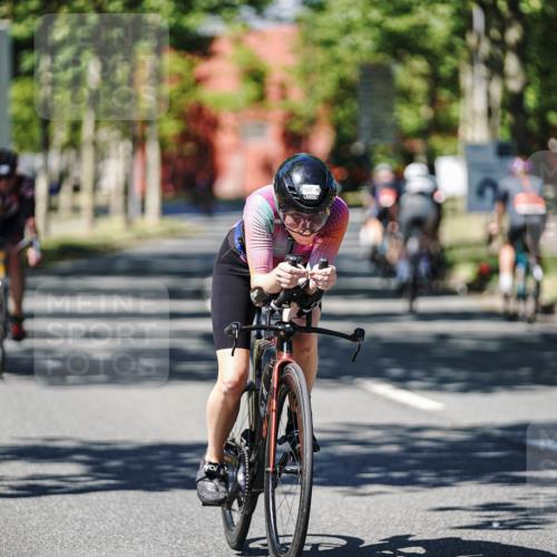 09.08.2026 - GEWOBA Citytriathlon Bremen Michael Burmester http://msf.ph/oto/9949468 09.08.2026 12:50:56 Radfahren 624, 799, 808, 879, 932, 987, 1016, 1139 meine-sportfotos.de