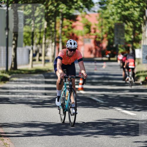 09.08.2026 - GEWOBA Citytriathlon Bremen Michael Burmester http://msf.ph/oto/9949480 09.08.2026 12:51:12 Radfahren 606, 884, 1133 meine-sportfotos.de