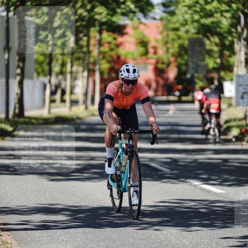 09.08.2026 - GEWOBA Citytriathlon Bremen Michael Burmester http://msf.ph/oto/9949481 09.08.2026 12:51:12 Radfahren 606, 884, 1133 meine-sportfotos.de