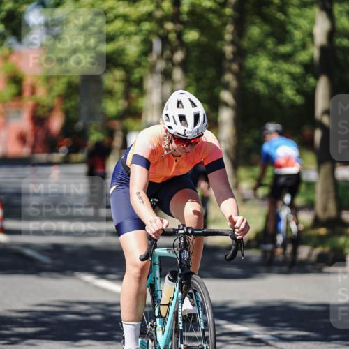 09.08.2026 - GEWOBA Citytriathlon Bremen Michael Burmester http://msf.ph/oto/9949482 09.08.2026 12:51:12 Radfahren 606, 884, 1133 meine-sportfotos.de