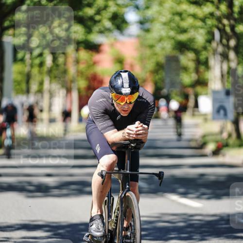 09.08.2026 - GEWOBA Citytriathlon Bremen Michael Burmester http://msf.ph/oto/9949485 09.08.2026 12:51:24 Radfahren 880, 884, 1019 meine-sportfotos.de