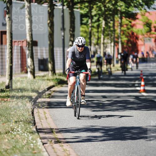 09.08.2026 - GEWOBA Citytriathlon Bremen Michael Burmester http://msf.ph/oto/9949487 09.08.2026 12:51:27 Radfahren 560, 595, 756, 880, 1019, 1110 meine-sportfotos.de