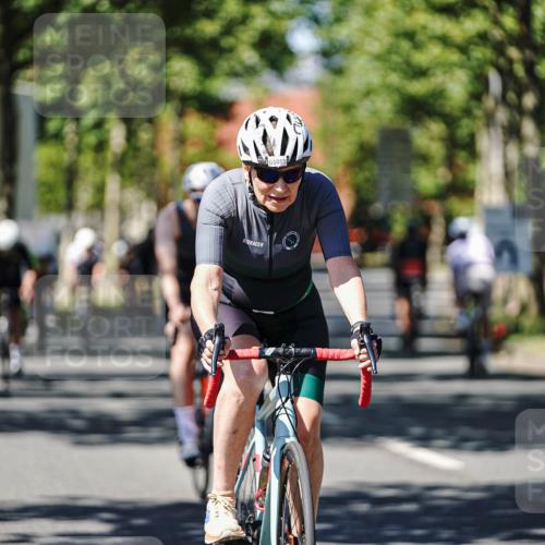 09.08.2026 - GEWOBA Citytriathlon Bremen Michael Burmester http://msf.ph/oto/9949490 09.08.2026 12:51:28 Radfahren 560, 562, 595, 756, 880, 1019, 1110 meine-sportfotos.de