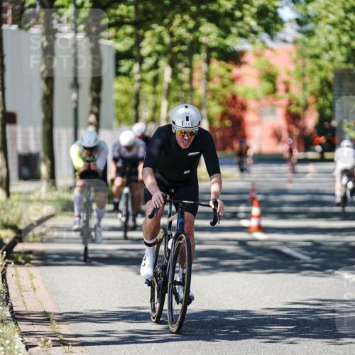 09.08.2026 - GEWOBA Citytriathlon Bremen Michael Burmester http://msf.ph/oto/9949492 09.08.2026 12:51:30 Radfahren 560, 562, 595, 756, 787, 880, 1019, 1110, 1155 meine-sportfotos.de