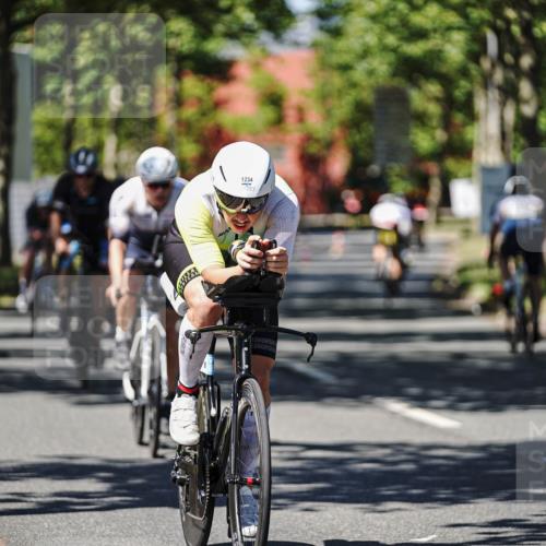 09.08.2026 - GEWOBA Citytriathlon Bremen Michael Burmester http://msf.ph/oto/9949494 09.08.2026 12:51:31 Radfahren 560, 562, 595, 756, 787, 880, 1019, 1110, 1155 meine-sportfotos.de