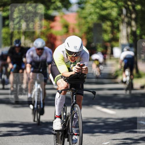 09.08.2026 - GEWOBA Citytriathlon Bremen Michael Burmester http://msf.ph/oto/9949495 09.08.2026 12:51:31 Radfahren 560, 562, 595, 756, 787, 880, 1019, 1110, 1155 meine-sportfotos.de
