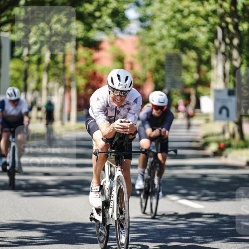 09.08.2026 - GEWOBA Citytriathlon Bremen Michael Burmester http://msf.ph/oto/9949543 09.08.2026 12:52:14 Radfahren 679, 682, 717, 750, 820, 826, 979, 1130 meine-sportfotos.de