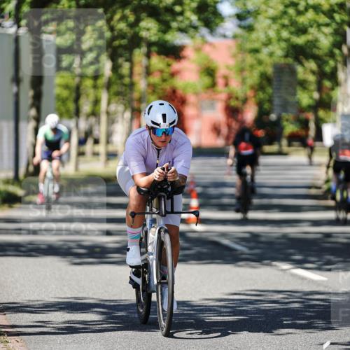 09.08.2026 - GEWOBA Citytriathlon Bremen Michael Burmester http://msf.ph/oto/9949549 09.08.2026 12:52:16 Radfahren 679, 682, 717, 750, 826, 979, 1130 meine-sportfotos.de