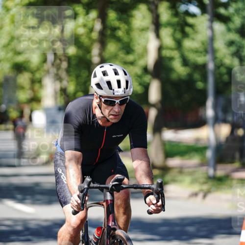 09.08.2026 - GEWOBA Citytriathlon Bremen Michael Burmester http://msf.ph/oto/9949568 09.08.2026 12:54:19 Radfahren 552, 566, 577, 639, 781, 788, 790, 792, 804, 846, 861, 864, 895, 1006 meine-sportfotos.de