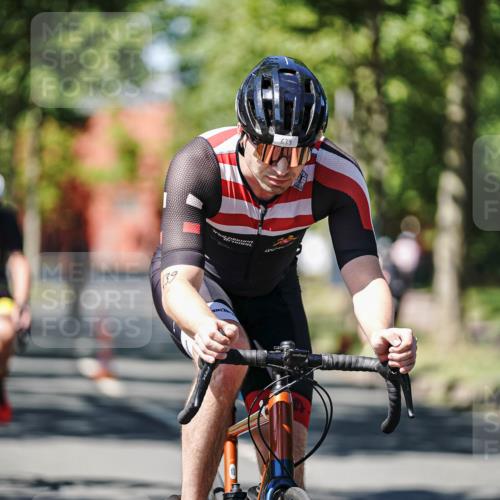 09.08.2026 - GEWOBA Citytriathlon Bremen Michael Burmester http://msf.ph/oto/9949574 09.08.2026 12:54:25 Radfahren 574, 577, 639, 781, 812, 816, 861, 864, 895, 1006, 1127 meine-sportfotos.de