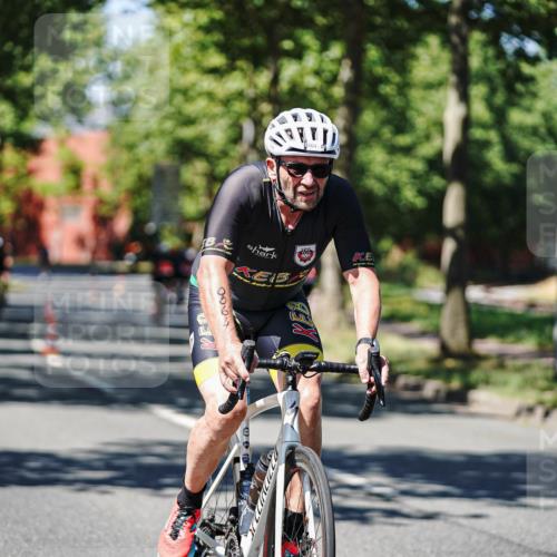 09.08.2026 - GEWOBA Citytriathlon Bremen Michael Burmester http://msf.ph/oto/9949576 09.08.2026 12:54:26 Radfahren 574, 577, 639, 781, 812, 816, 861, 864, 895, 1006, 1127 meine-sportfotos.de