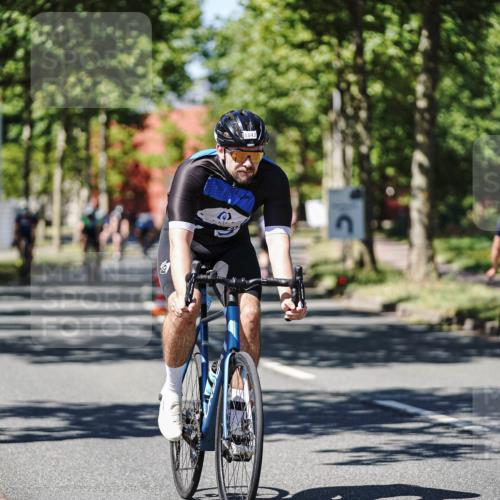 09.08.2026 - GEWOBA Citytriathlon Bremen Michael Burmester http://msf.ph/oto/9949583 09.08.2026 12:54:36 Radfahren 574, 639, 733, 744, 812, 816, 864, 1118, 1127, 1142 meine-sportfotos.de