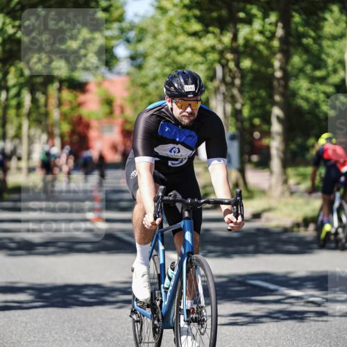 09.08.2026 - GEWOBA Citytriathlon Bremen Michael Burmester http://msf.ph/oto/9949584 09.08.2026 12:54:36 Radfahren 574, 639, 733, 744, 812, 816, 864, 1118, 1127, 1142 meine-sportfotos.de