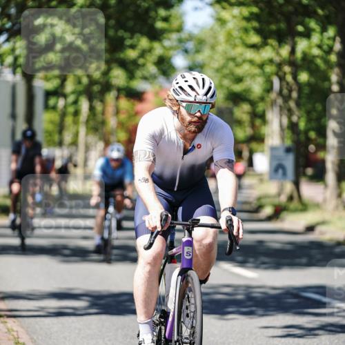 09.08.2026 - GEWOBA Citytriathlon Bremen Michael Burmester http://msf.ph/oto/9949591 09.08.2026 12:54:43 Radfahren 541, 596, 623, 695, 733, 744, 816, 935, 1118, 1142 meine-sportfotos.de